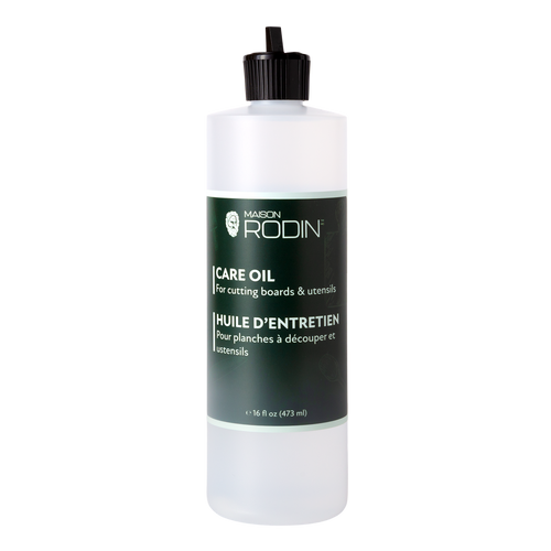 Front view of the MAISON RODIN Care Oil bottle with spout cap, 473 ml
